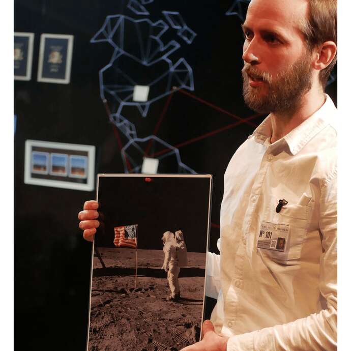 Spectacle Complots Industries