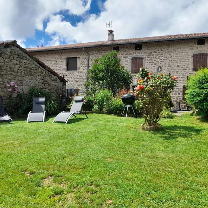 A la Lisière des Houx