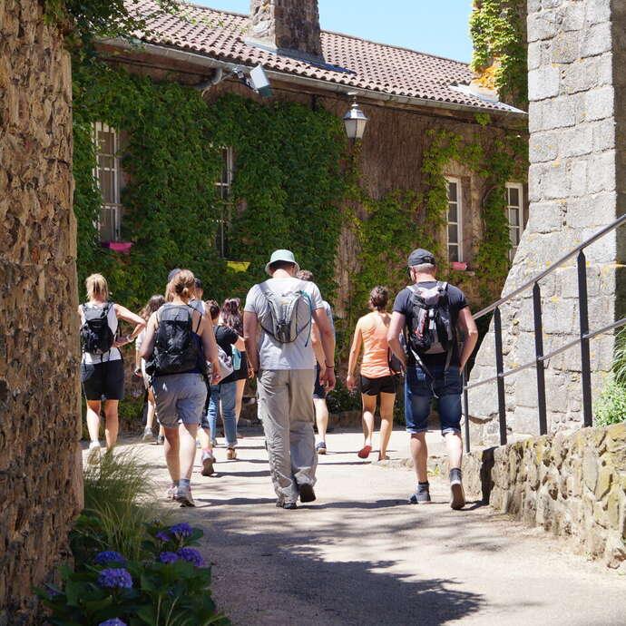 Visite du village de Saint-Médard-en-Forez