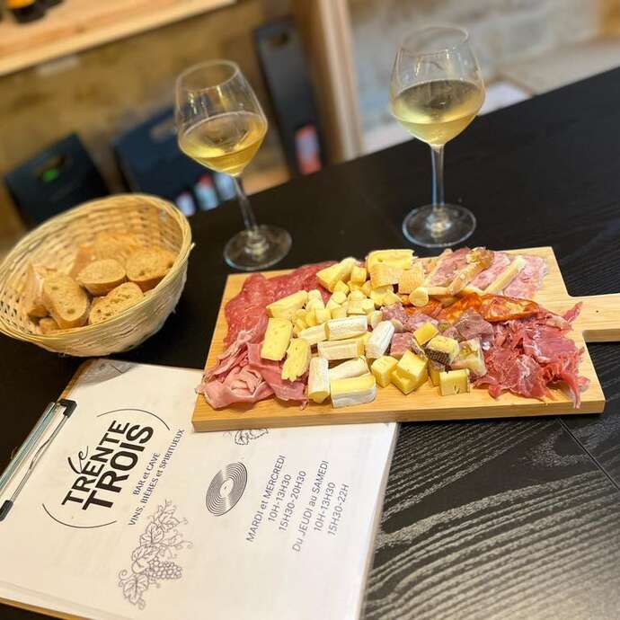 Le Trente-trois