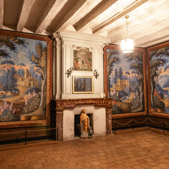Salle des Toiles Peintes in the Old Presbytery