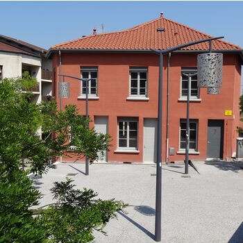 Auberge de jeunesse La Maison Rouge