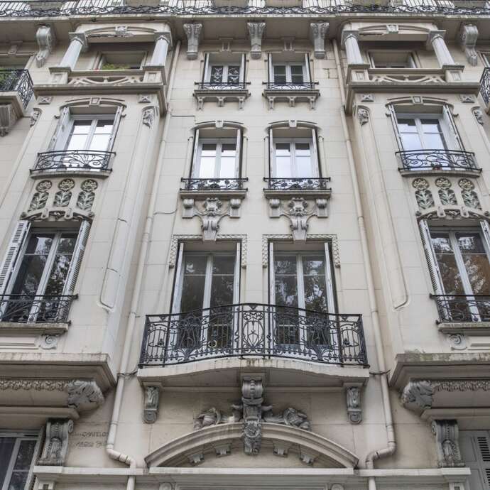 Visite guidée - Côté façades / l'élégance architecturale