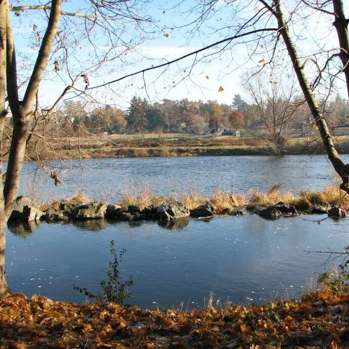 De Rondgang van  St-Cyprien - Paden Langs de Loire.