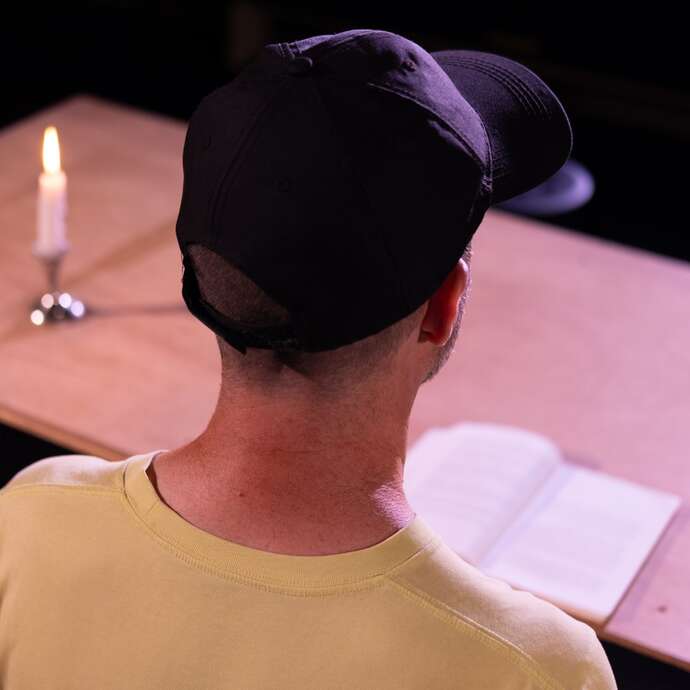 Lecture performance "Je vais entrer dans un pays"