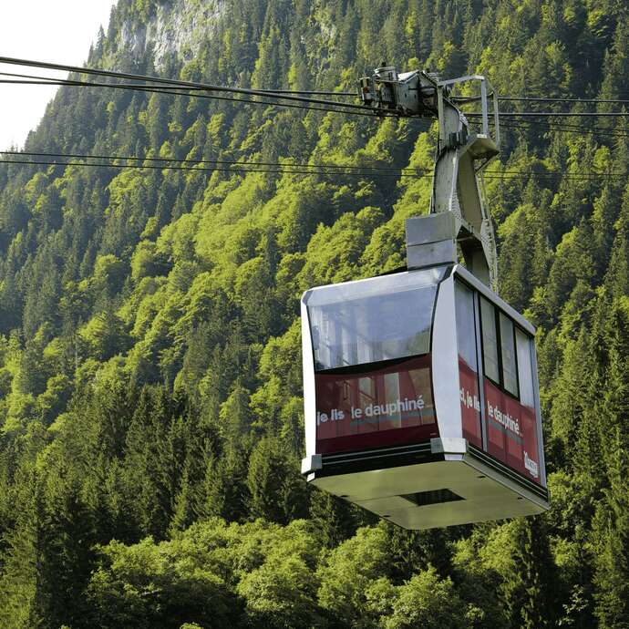 Nyon cable car