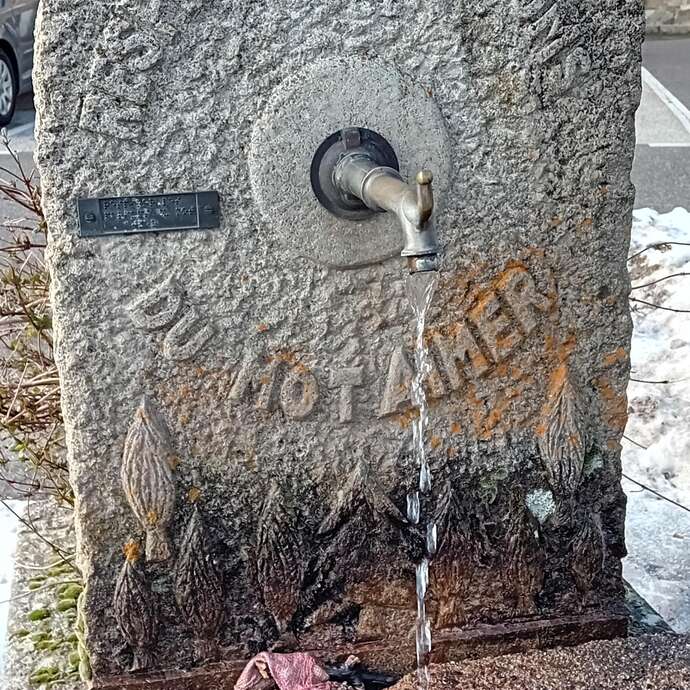 On joue avec l'eau