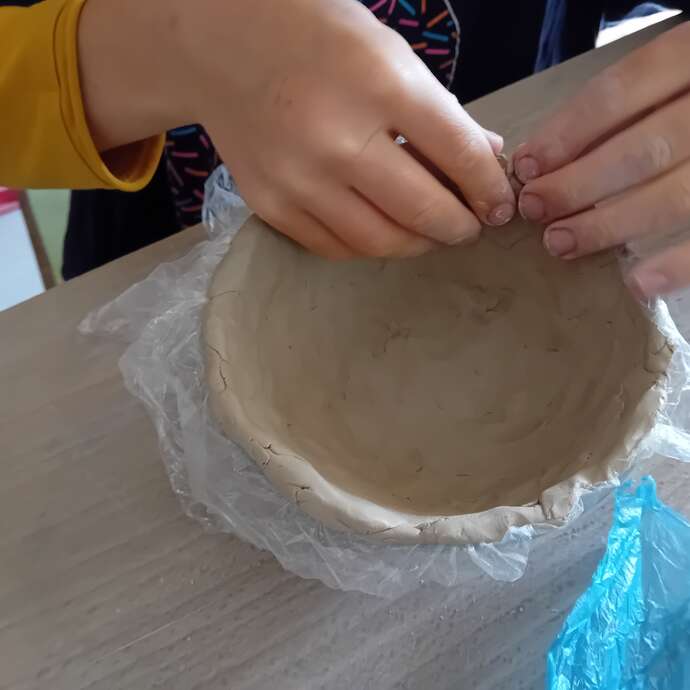 Peinture sur poterie