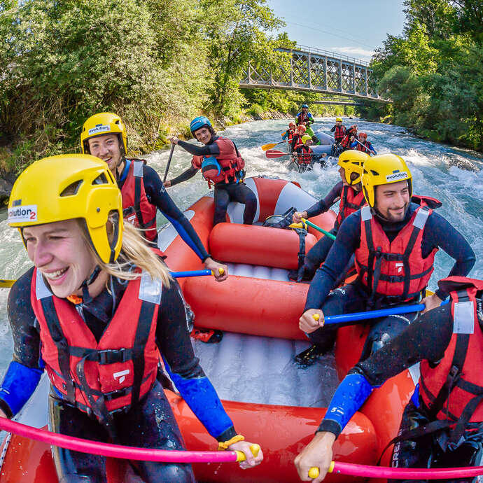 En eaux vives : rafting, mini-raft, canoraft