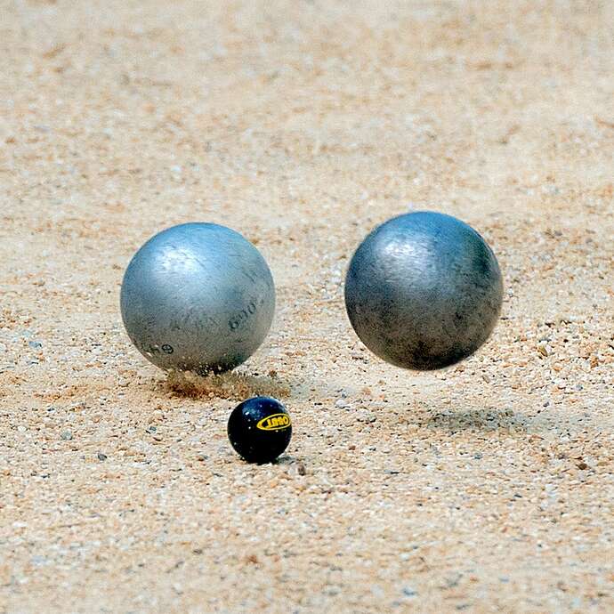 Concours de pétanque