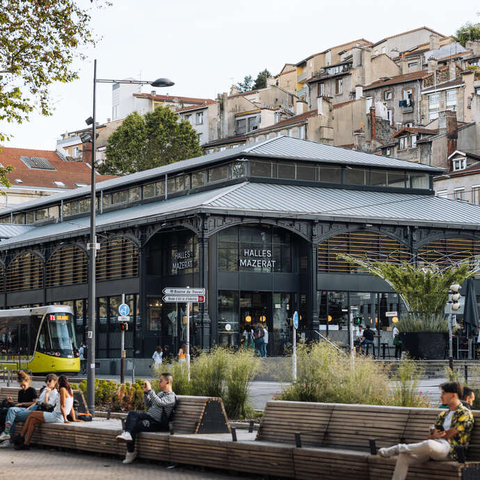 Programmation du mois de mars - La Commune Mazerat