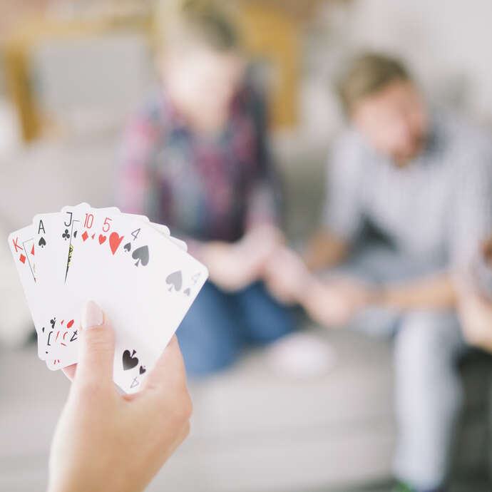 Les amis du jeu et cartes en scène