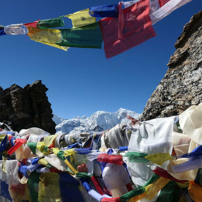 Sur les traces des Sherpas : histoire, culture et survie au cœur de l’Himalaya