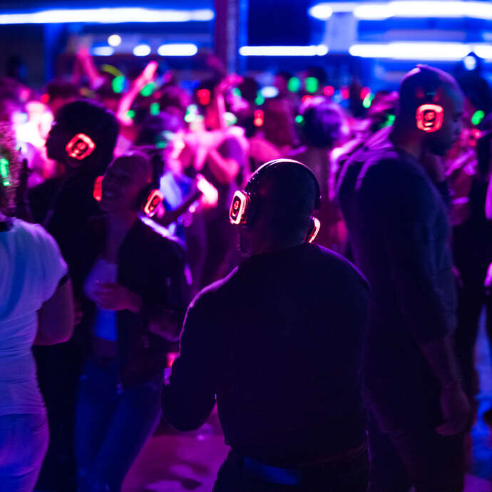 Silent Party After Ski