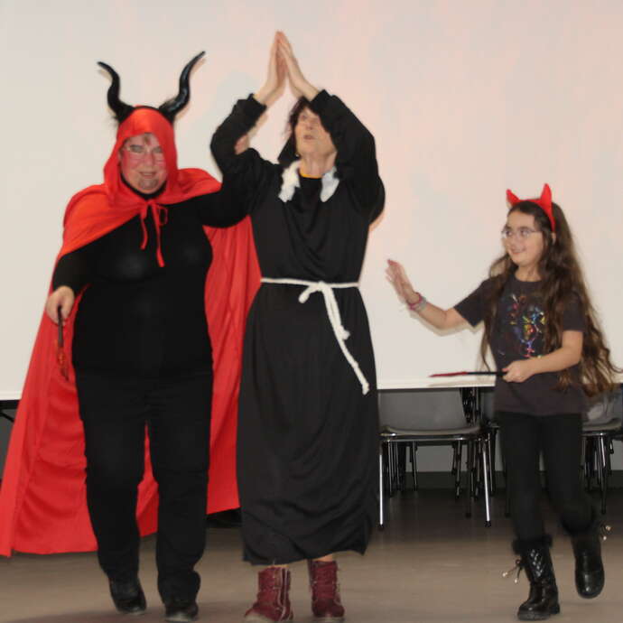 Mystère à Souriagnan-en-Forez - Théâtre