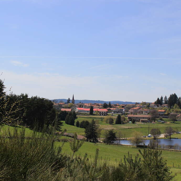 Usson en Forez, Village Sport Nature, Station Verte et Famille Plus Nature
