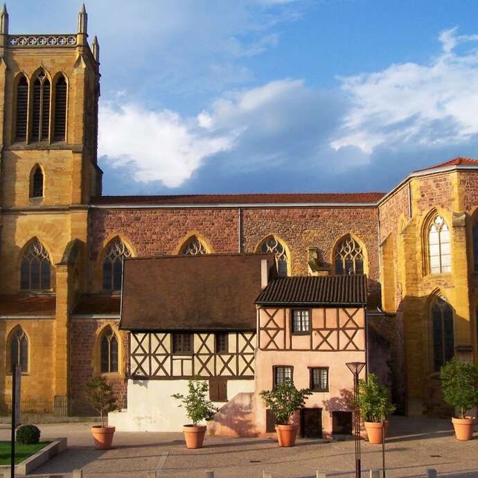 Roanne Bus City Tour