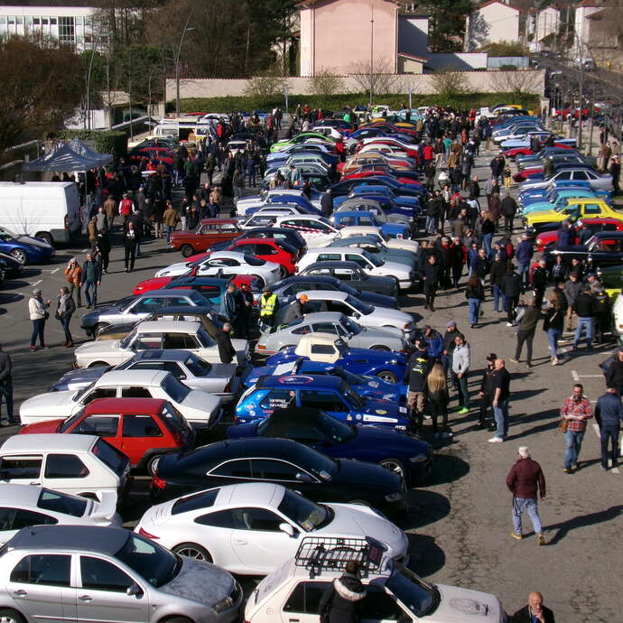 1ère exposition véhicules anciens et de prestige du CARMS