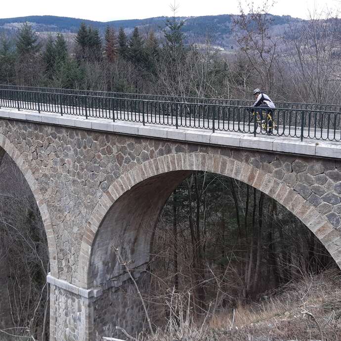 Boucle cyclo-sport : Bourg-Argental – Saint Sauveur en Rue