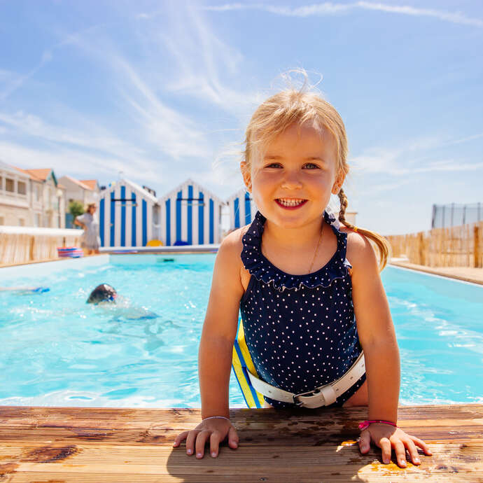 Learn to swim at the Beach Club - Swimming for kids