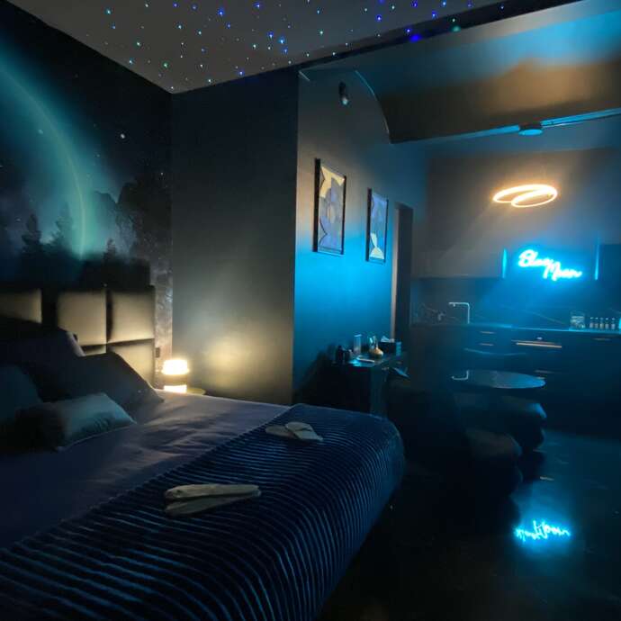 21 lunes room experiences