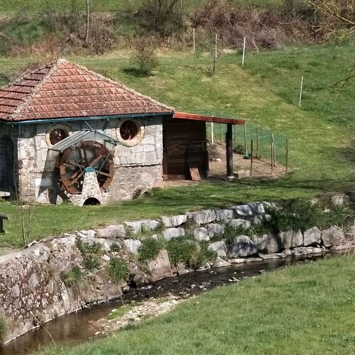 Sentier des Moulin à St Denis sur Coise