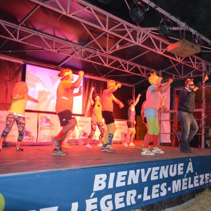 Spectacle Music Hall et feux d'artifices