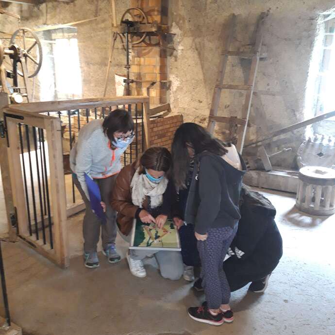 Parcours d'énigmes : jeu d'exploration dans le moulin !