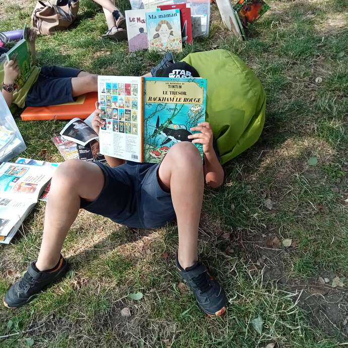Jeu part en livre