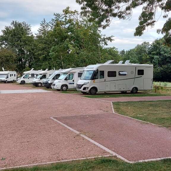 Aire de service et de stationnement Camping-cars
