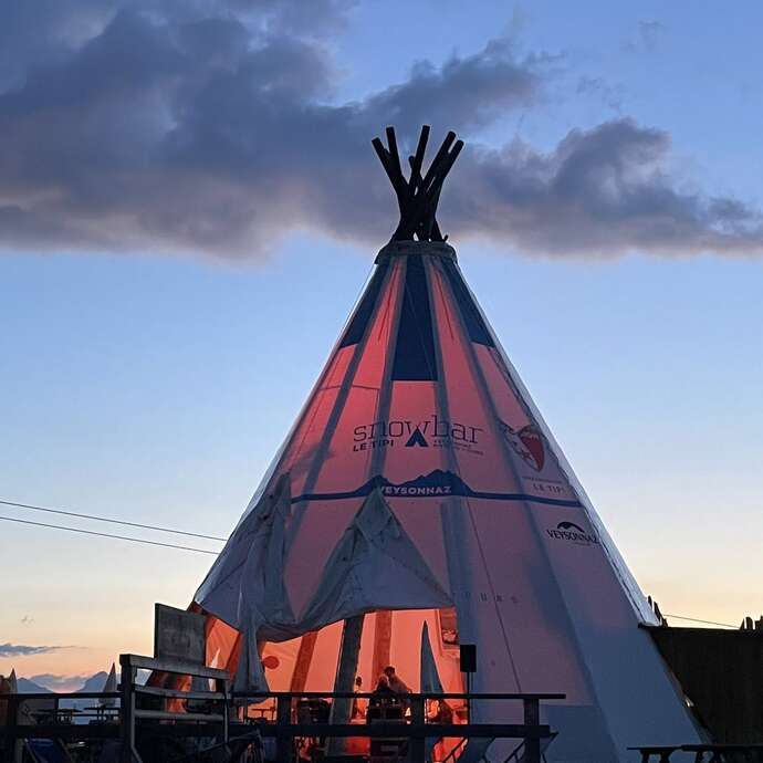 Silent Party au tipi Thyon 2000