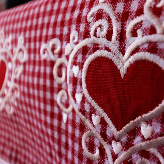 Atelier d'échange - broderie suisse avec Myriam