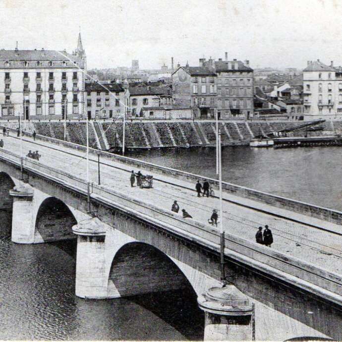 Ancien port de Varennes