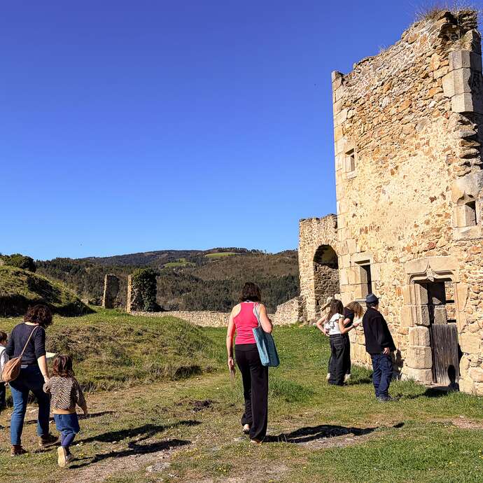 Le pilleur du château de Couzan - jeu en famille