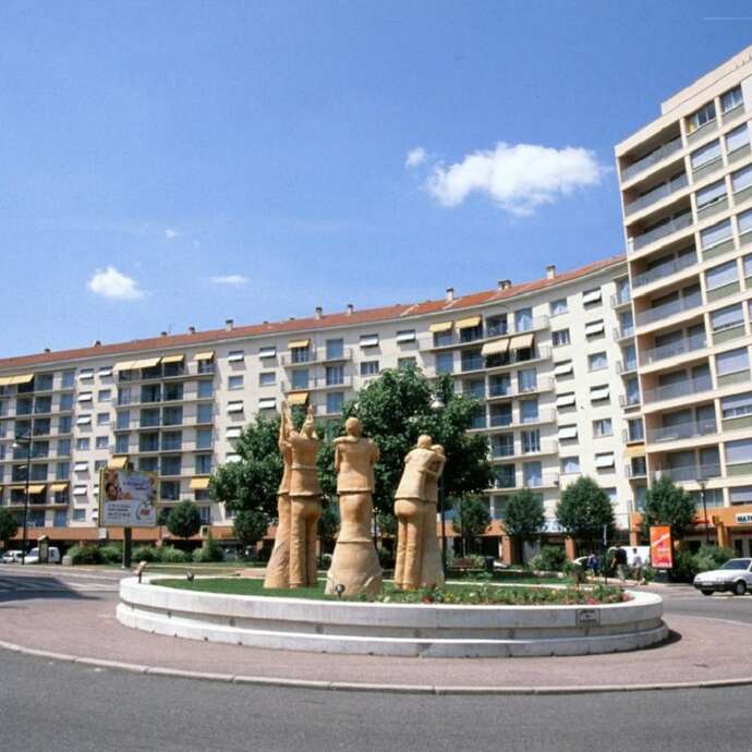 Le rond point des rencontres (The Roundabout of Encounters)