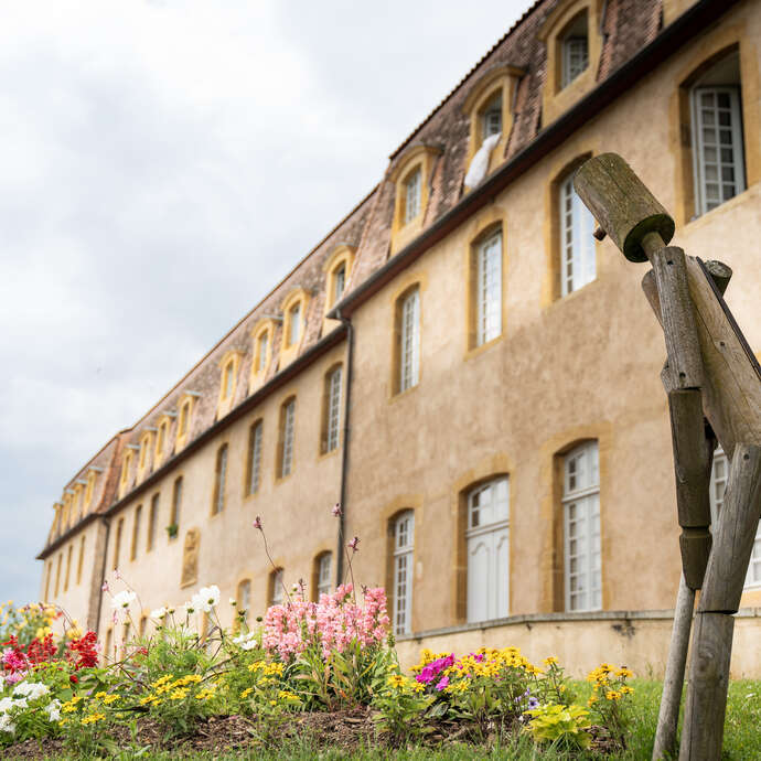 Mystères au Monastère