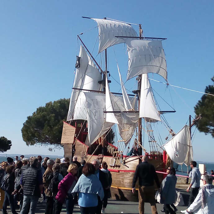 Sainté Plage – Bateau de pirates