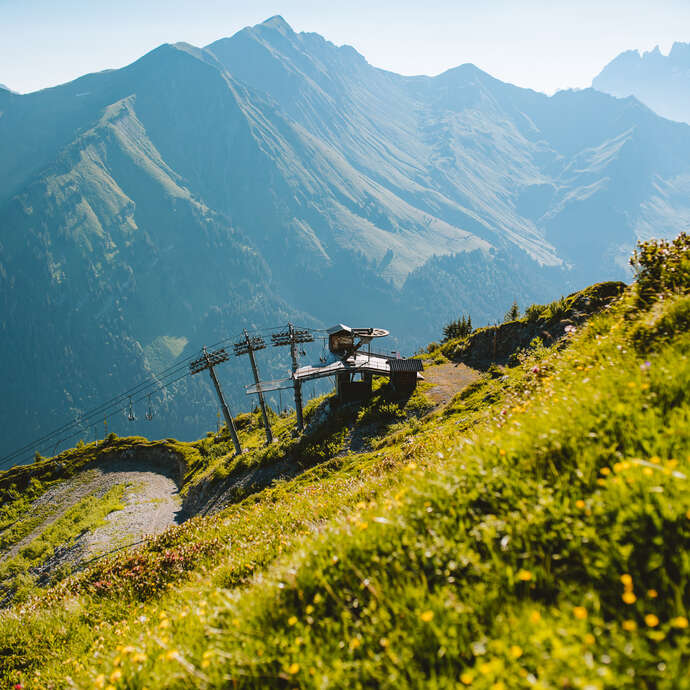 Pointe de Nyon Chairlift