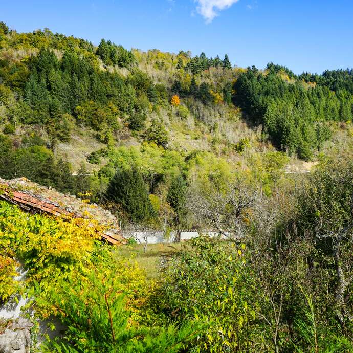 GR®89 Chemin de Montaigne -  Etape 4 - Débats Rivière d'Orpra - St Didier sur Rochefort