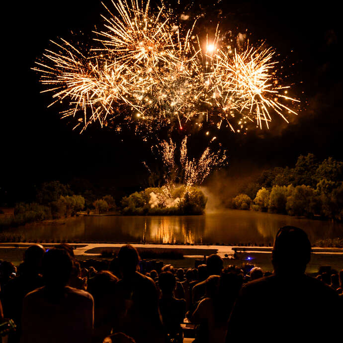 History - Spectacle nocturne