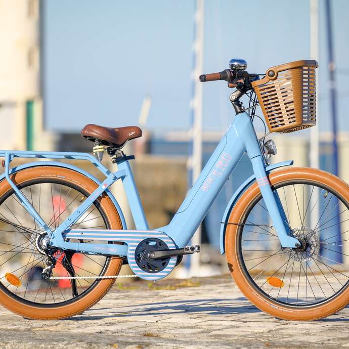 Beach Bikes - Port of Saint-Martin-de-Ré