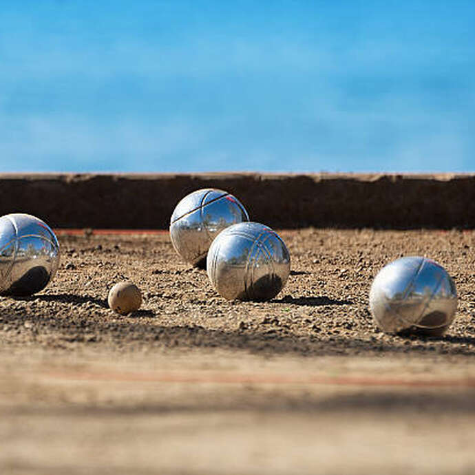 Concours de pétanque
